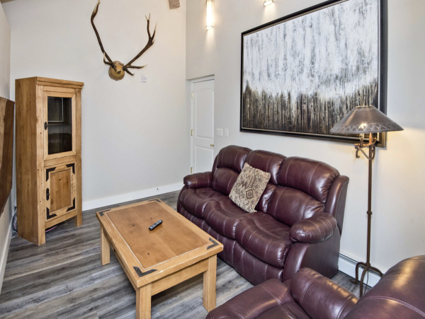 Three Bedroom Plus Den Vail Vacation Rental Sleeps 7